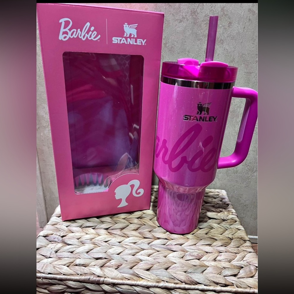 Barbie Stanley 40oz Limited edition! The most Beautiful sparkle in person 💖
